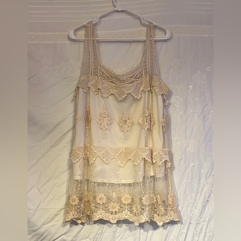 ultra pink gorgeous two layered knitted tank top in flawless condition 2 x